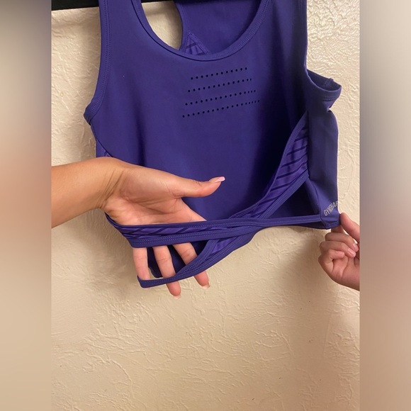 Gymshark top - Picture 3 of 11